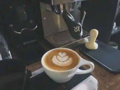 How Do You Use A Latte Machine